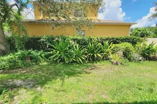 8724 Cobbler Pl, Tampa, FL 33615 - Photo 15