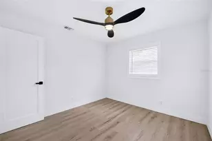 5949 32nd St N, Saint Petersburg, FL 33714 - Photo 35