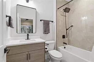 215 W Columbus Dr, Tampa, FL 33602 - Photo 11