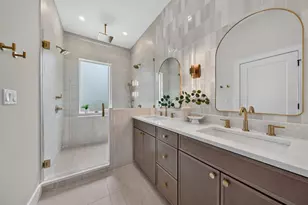 3121 Queen St N, Saint Petersburg, FL 33713 - Photo 3