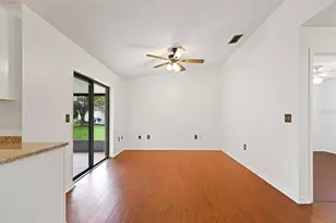 6346 Silver Oaks Dr, Zephyrhills, FL 33542 - Photo 11