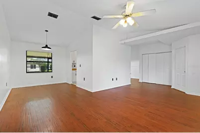 6346 Silver Oaks Drive, Zephyrhills, FL 33542 - Photo 3