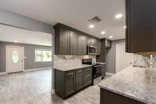 682 Druid Park Dr W, Clearwater, FL 33764 - Photo 9