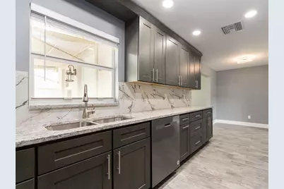 682 Druid Park Drive W, Clearwater, FL 33764 - Photo 7