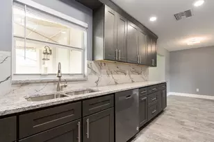 682 Druid Park Dr W, Clearwater, FL 33764 - Photo 7