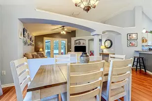 5720 Hawklake Rd, Lithia, FL 33547 - Photo 23