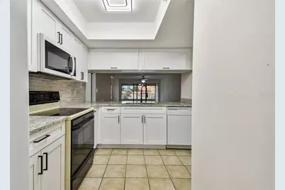 4800 Brittany Drive S #102, Saint Petersburg, FL 33715 - Photo 3