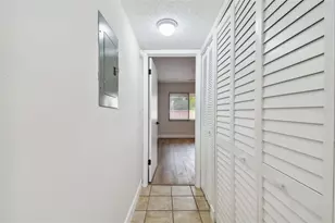 4800 Brittany Dr S, Saint Petersburg, FL 33715 - Photo 33