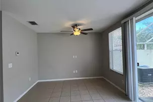 10008 Tate Ln, Tampa, FL 33626 - Photo 7