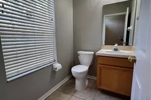 10008 Tate Ln, Tampa, FL 33626 - Photo 9