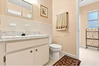 7222 Holiday Drive, Spring Hill, FL 34606 - Photo 11