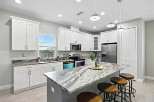 2519 W Hiawatha St, Tampa, FL 33614 - Photo 7