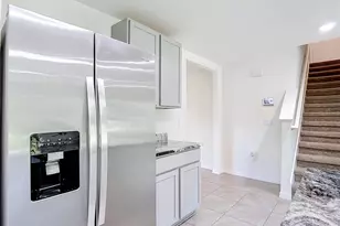 7737 Rosewood Garden Loop, Tampa, FL 33637 - Photo 9