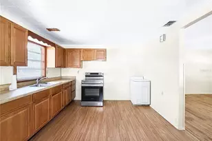 1455 10th St NW, Largo, FL 33770 - Photo 7