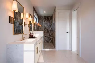 4179 Roberts Point Cir, Sarasota, FL 34242 - Photo 7