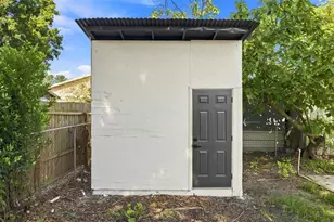 5209 S 80th St, Tampa, FL 33619 - Photo 25