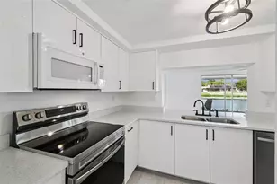 3513 Landale Dr, Holiday, FL 34691 - Photo 3