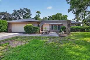10 Linden Ln, Palm Harbor, FL 34683 - Photo 1