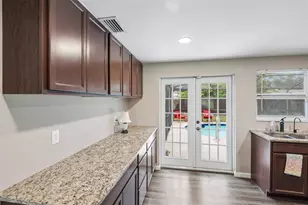 8401 Portulaca Ave, Seminole, FL 33777 - Photo 11