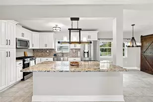 5106 Thonotosassa Rd, Plant City, FL 33565 - Photo 11