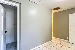 8410 N Semmes St, Tampa, FL 33604 - Photo 9