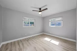 839 13th Ave SW, Largo, FL 33770 - Photo 17