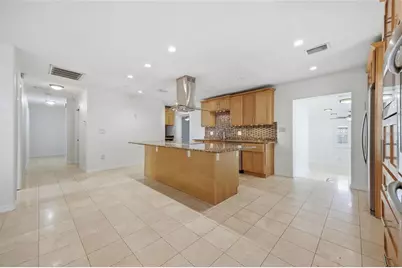 2512 W Kansas Avenue, Tampa, FL 33629 - Photo 5