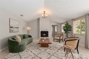 373 Foxcroft Dr E, Palm Harbor, FL 34683 - Photo 5