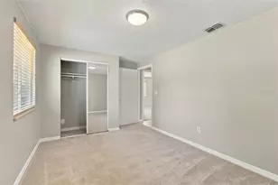 373 Foxcroft Dr E, Palm Harbor, FL 34683 - Photo 27