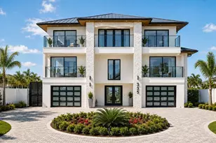 335 N Washington Dr, Sarasota, FL 34236 - Photo 1
