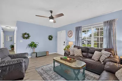 508 Cocoplum Drive, Seffner, FL 33584 - Photo 13
