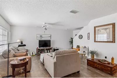 4009 Dolphin Drive, Tampa, FL 33617 - Photo 13