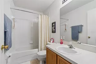 4009 Dolphin Dr, Tampa, FL 33617 - Photo 29