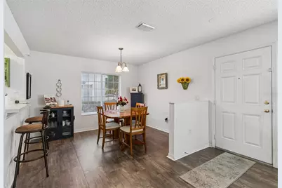 4009 Dolphin Drive, Tampa, FL 33617 - Photo 3