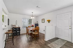 4009 Dolphin Dr, Tampa, FL 33617 - Photo 3