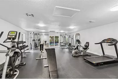 4009 Dolphin Drive, Tampa, FL 33617 - Photo 39