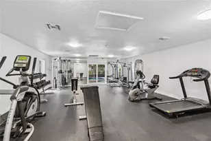 4009 Dolphin Dr, Tampa, FL 33617 - Photo 39