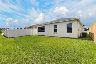 535 Scarlet Maple Ct, Plant City, FL 33563 - Photo 51