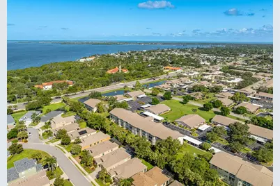7301 29th Avenue Drive W #201, Bradenton, FL 34209 - Photo 3