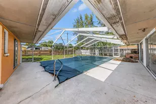 3000 36th Ave S, Saint Petersburg, FL 33712 - Photo 3