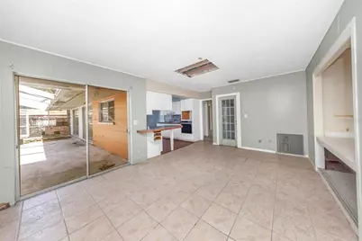 3000 36th Avenue S, Saint Petersburg, FL 33712 - Photo 11