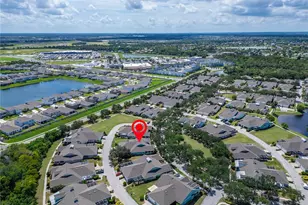 5318 Golden Isles Dr, Apollo Beach, FL 33572 - Photo 3