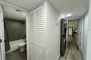201 W Laurel St, Tampa, FL 33602 - Photo 9