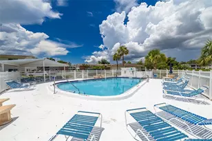 4550 Overlook Dr NE, Saint Petersburg, FL 33703 - Photo 27