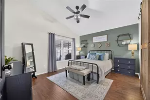 7629 Devonbridge Garden Way, Apollo Beach, FL 33572 - Photo 15