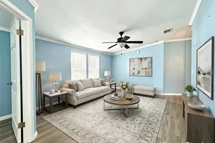115 E St Annes Cir, Apollo Beach, FL 33572 - Photo 9