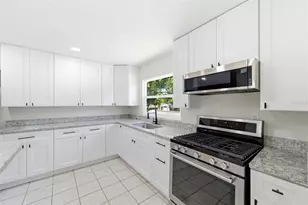 5136 68th St N, Saint Petersburg, FL 33709 - Photo 19