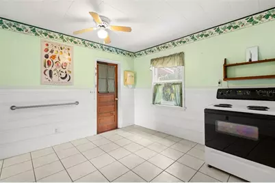 2221 13th Avenue N, Saint Petersburg, FL 33713 - Photo 17