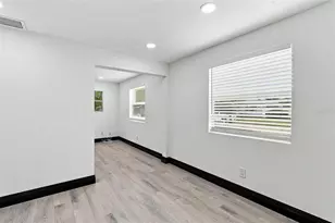 3611 3rd Ave S, Saint Petersburg, FL 33711 - Photo 7