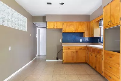 3164 66th Street N, Saint Petersburg, FL 33710 - Photo 9